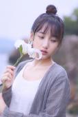 一花一世界的水上清纯妹子