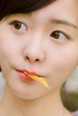秋日清纯美女迷人图