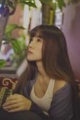 忧伤美女私房迷人长裙