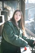 冬日长发清纯漂亮美女