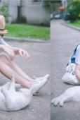素颜美女户外清纯可人图