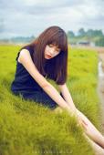 黑裙女子夏日小清新