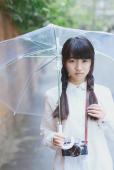 双马尾女子的俏皮清纯图