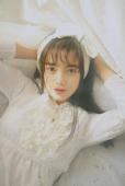 娇羞女子清纯梦幻气质图