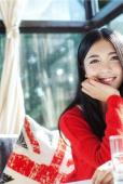长腿美女清纯甜美笑容