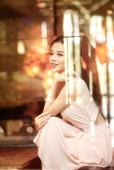 小清新美女的咖啡店清纯图