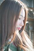 冬日长发清纯漂亮美女