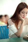 甜美无比的秀丽妹子