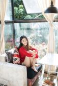 长腿美女清纯甜美笑容